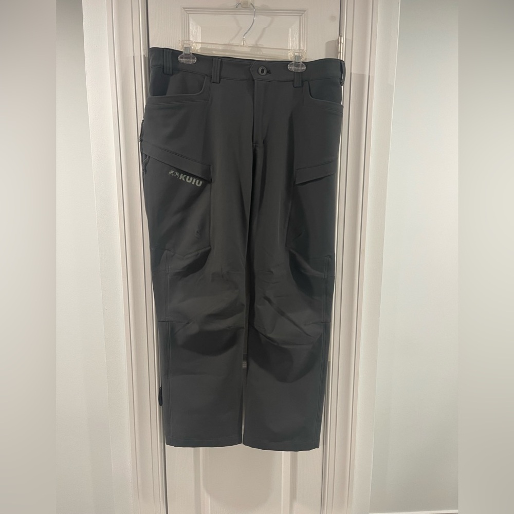 KUIU Men's Dark Gray Attack Pants